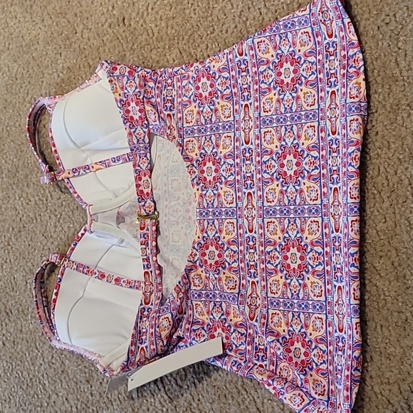 Design Lab Women's bathing suit top - Picture 3 of 3